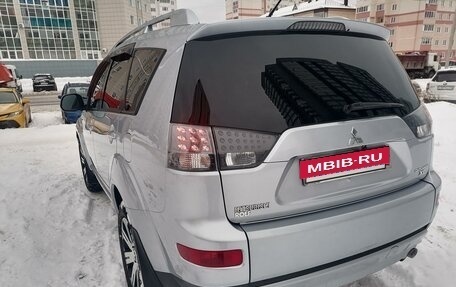 Mitsubishi Outlander III рестайлинг 3, 2007 год, 1 435 000 рублей, 27 фотография