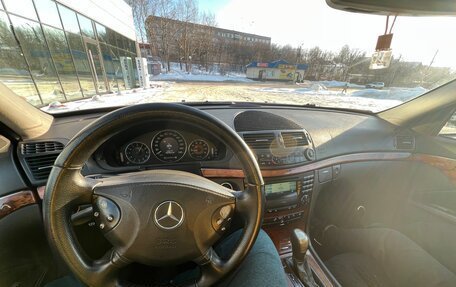 Mercedes-Benz E-Класс, 2003 год, 850 000 рублей, 13 фотография