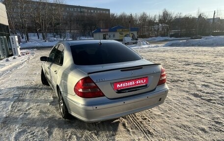 Mercedes-Benz E-Класс, 2003 год, 850 000 рублей, 5 фотография