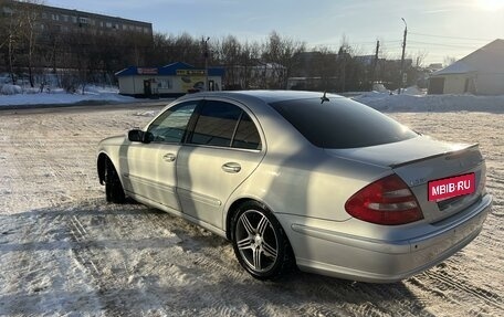 Mercedes-Benz E-Класс, 2003 год, 850 000 рублей, 6 фотография