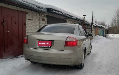 Audi A4, 2004 год, 580 000 рублей, 4 фотография