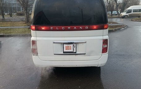 Nissan Elgrand III, 2005 год, 700 000 рублей, 4 фотография