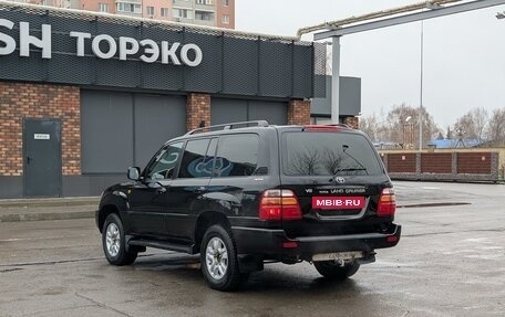 Toyota Land Cruiser 100 рестайлинг 2, 2001 год, 1 699 000 рублей, 11 фотография