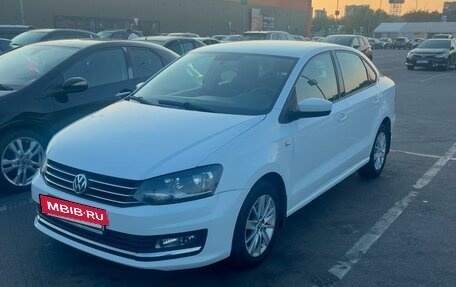 Volkswagen Polo VI (EU Market), 2017 год, 1 350 000 рублей, 2 фотография