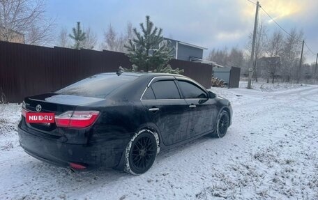 Toyota Camry, 2017 год, 2 000 000 рублей, 6 фотография