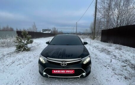 Toyota Camry, 2017 год, 2 000 000 рублей, 3 фотография