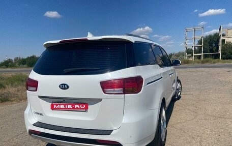 KIA Carnival III, 2018 год, 3 000 000 рублей, 6 фотография