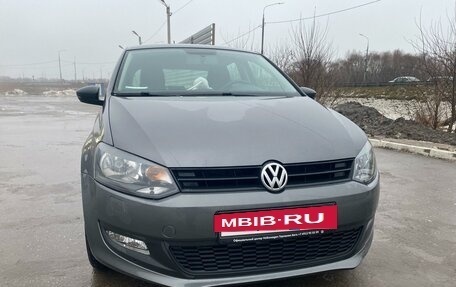 Volkswagen Polo VI (EU Market), 2011 год, 780 000 рублей, 2 фотография