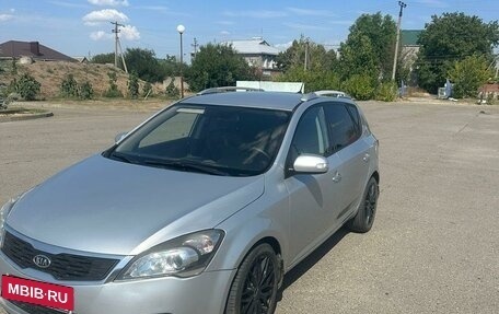 KIA cee'd I рестайлинг, 2010 год, 850 000 рублей, 15 фотография