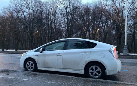 Toyota Prius, 2014 год, 1 300 000 рублей, 4 фотография