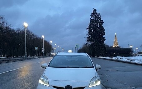 Toyota Prius, 2014 год, 1 300 000 рублей, 1 фотография