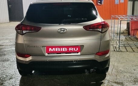 Hyundai Tucson III, 2016 год, 1 950 000 рублей, 3 фотография