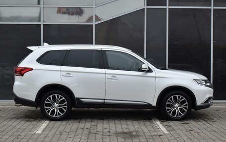 Mitsubishi Outlander III рестайлинг 3, 2015 год, 2 030 000 рублей, 5 фотография