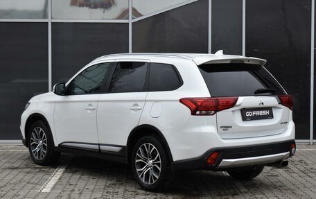 Mitsubishi Outlander III рестайлинг 3, 2015 год, 2 030 000 рублей, 2 фотография