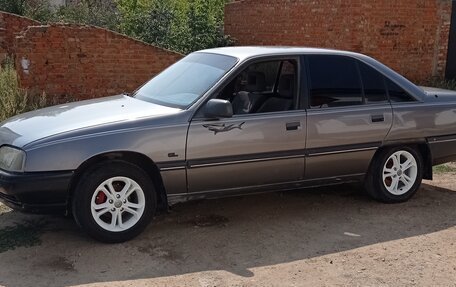 Opel Omega A, 1987 год, 100 000 рублей, 2 фотография