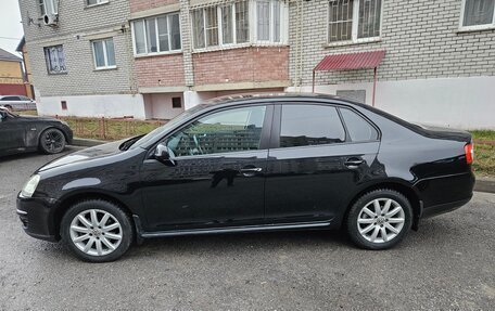 Volkswagen Jetta VI, 2008 год, 670 000 рублей, 2 фотография