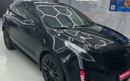 Cadillac XT5 I рестайлинг, 2017 год, 3 300 000 рублей, 1 фотография