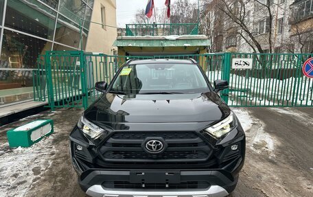 Toyota RAV4, 2024 год, 4 400 000 рублей, 1 фотография