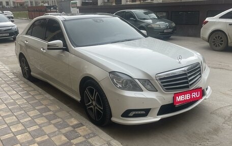 Mercedes-Benz E-Класс, 2011 год, 1 650 000 рублей, 4 фотография