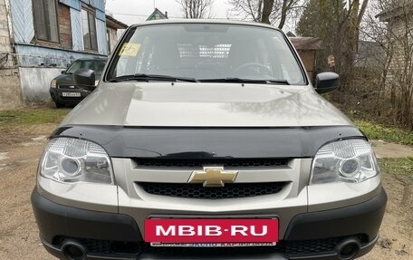 Chevrolet Niva I рестайлинг, 2015 год, 767 000 рублей, 3 фотография