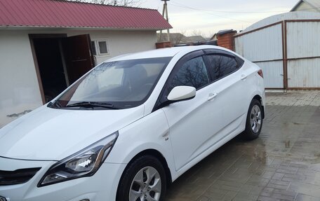 Hyundai Solaris II рестайлинг, 2015 год, 1 280 000 рублей, 3 фотография