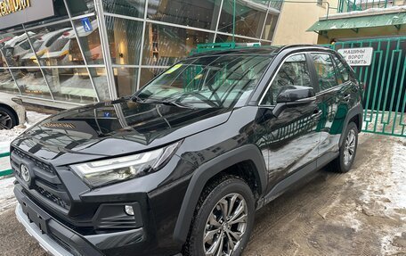 Toyota RAV4, 2024 год, 4 400 000 рублей, 2 фотография