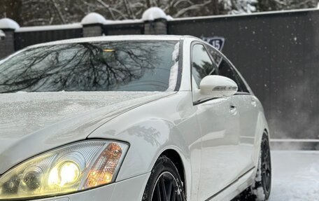 Mercedes-Benz S-Класс, 2005 год, 1 170 000 рублей, 24 фотография