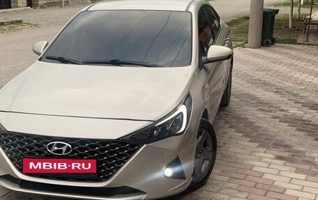 Hyundai Solaris II рестайлинг, 2020 год, 1 720 000 рублей, 1 фотография