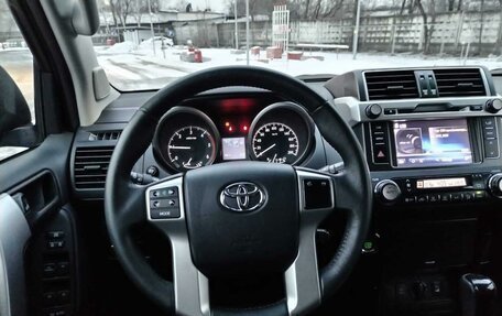 Toyota Land Cruiser Prado 150 рестайлинг 2, 2015 год, 4 600 000 рублей, 8 фотография