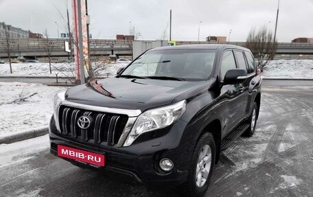 Toyota Land Cruiser Prado 150 рестайлинг 2, 2015 год, 4 600 000 рублей, 15 фотография