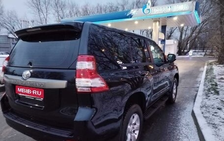 Toyota Land Cruiser Prado 150 рестайлинг 2, 2015 год, 4 600 000 рублей, 26 фотография