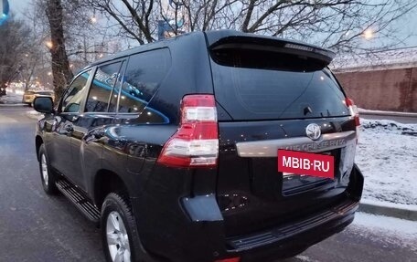 Toyota Land Cruiser Prado 150 рестайлинг 2, 2015 год, 4 600 000 рублей, 28 фотография