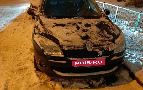 Renault Megane III, 2010 год, 650 000 рублей, 2 фотография