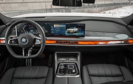 BMW 7 серия, 2024 год, 21 500 000 рублей, 17 фотография