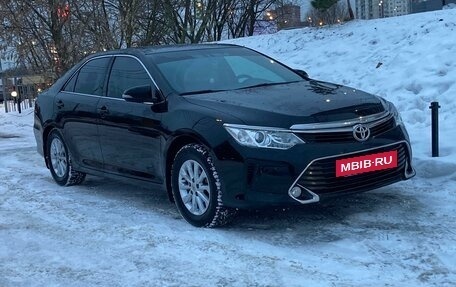 Toyota Camry, 2016 год, 1 750 000 рублей, 2 фотография