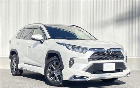 Toyota RAV4, 2021 год, 2 489 000 рублей, 1 фотография