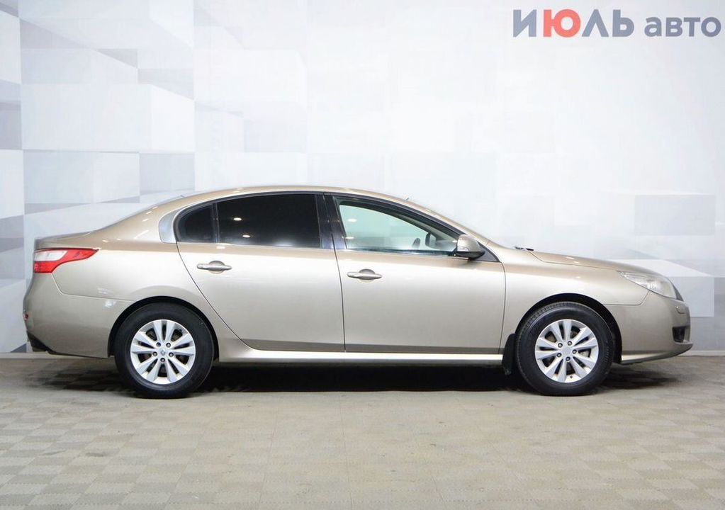 Renault Latitude I, 2010 год, 930 000 рублей, 9 фотография