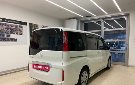 Honda Stepwgn IV, 2017 год, 2 220 000 рублей, 4 фотография