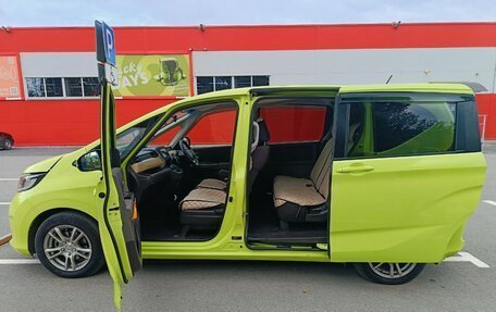 Honda Freed II, 2018 год, 2 000 000 рублей, 2 фотография