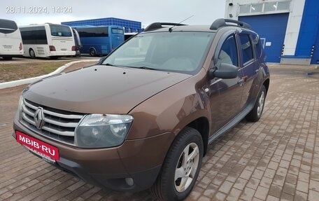 Renault Duster I рестайлинг, 2015 год, 900 000 рублей, 2 фотография