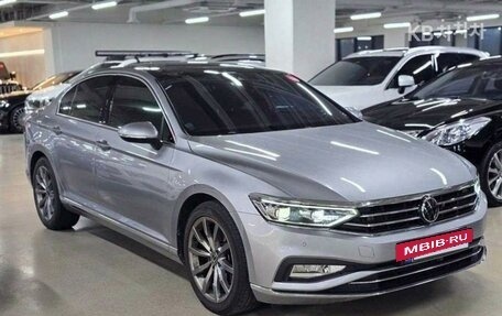 Volkswagen Passat B8 рестайлинг, 2021 год, 2 990 000 рублей, 2 фотография