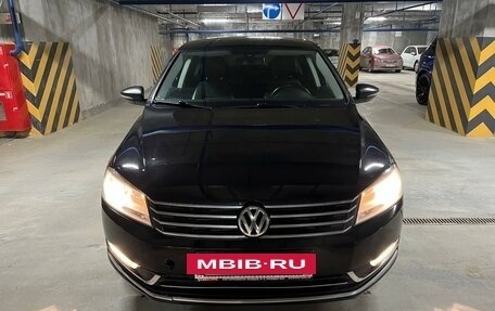 Volkswagen Passat B7, 2011 год, 1 360 000 рублей, 8 фотография