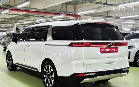 KIA Carnival, 2022 год, 2 999 000 рублей, 6 фотография