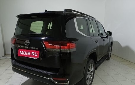 Toyota Land Cruiser, 2024 год, 15 000 000 рублей, 6 фотография
