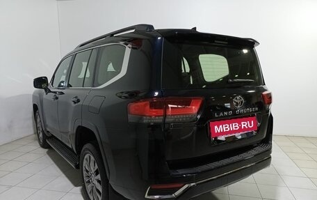 Toyota Land Cruiser, 2024 год, 15 000 000 рублей, 4 фотография