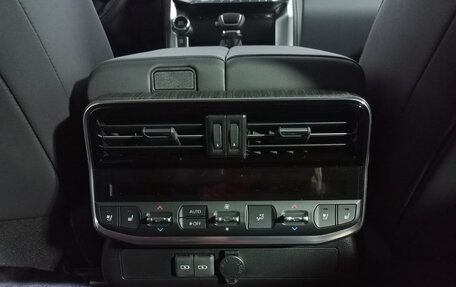 Toyota Land Cruiser, 2024 год, 15 000 000 рублей, 17 фотография