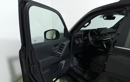 Toyota Land Cruiser, 2024 год, 15 000 000 рублей, 22 фотография