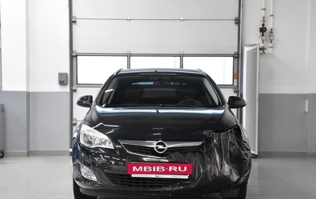 Opel Astra J, 2011 год, 750 000 рублей, 3 фотография