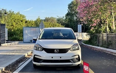 Honda Fit, 2022 год, 1 300 000 рублей, 2 фотография