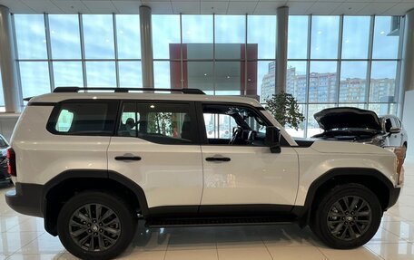 Toyota Land Cruiser Prado, 2024 год, 12 850 000 рублей, 8 фотография